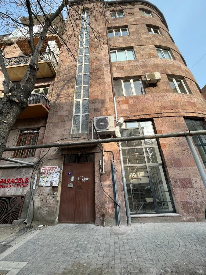Amigo Guest House Γιερεβάν Εξωτερικό φωτογραφία